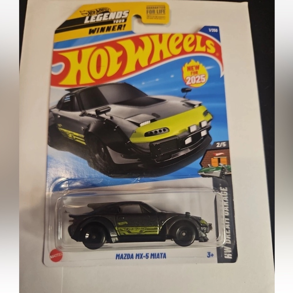 2025 Hot Wheels Mazda MX-5 Miata 1/250 Legends Tour Winner